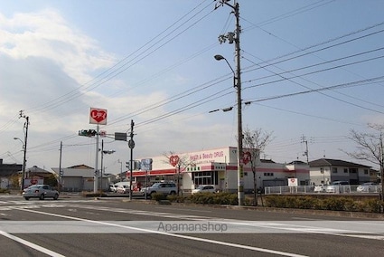 香川県高松市伏石町[1LDK/63.38m2]の周辺3