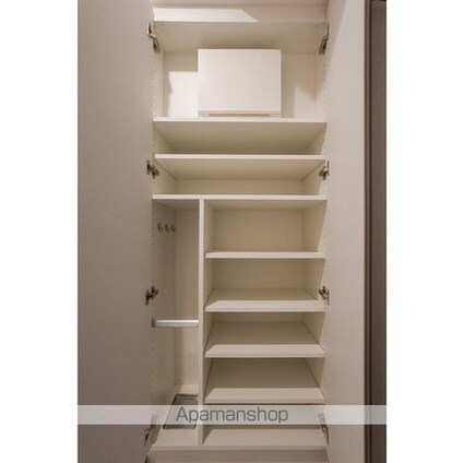 コンフォリア・リヴ豊洲キャナル[2LDK/39.8m2]の内装