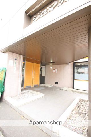 ジュマ旭ケ丘の玄関写真
