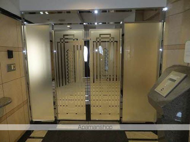 フラットリア笠岡の玄関写真