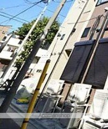 メゾンロシェ[1R/12.76m2]のエントランス