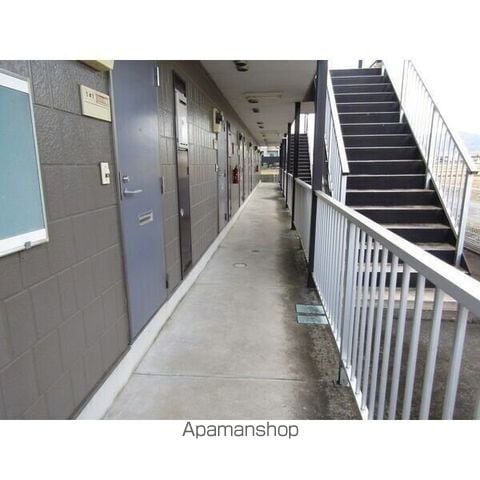 ノーブルFUJIIの玄関写真