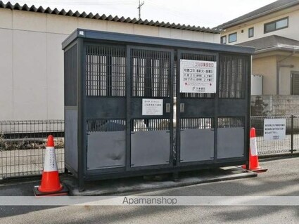 岡山県倉敷市東塚４丁目[2LDK/61.08m2]の共用部2