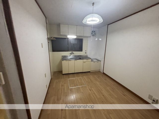 辻本ハイツ 6号の内装写真