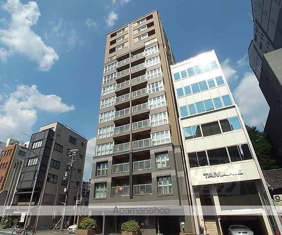 ダイナシティ二条城前の外観写真
