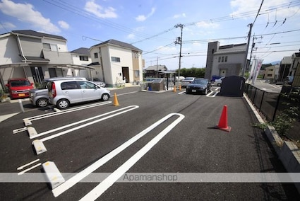 Ｔ＆Ｔ[1LDK/43.01m2]の駐車場