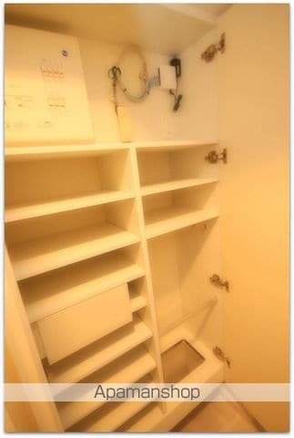 コンフォリア北堀江一丁目の内装写真