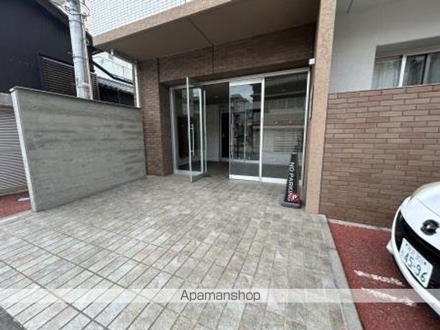 スカイオン本町の玄関写真