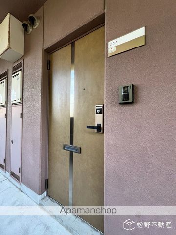 イノセントスクエアの玄関写真