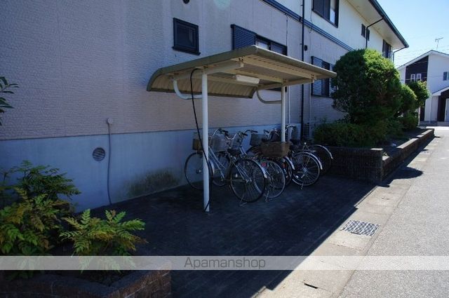 ロイヤルコート鷲巣 伍番館の周辺写真