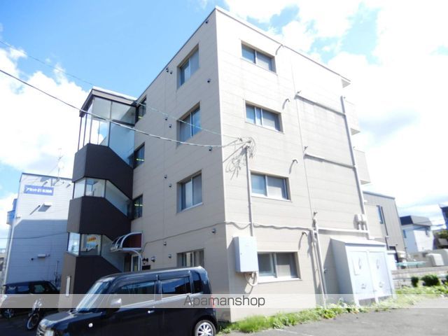 ロイヤルハイツ杉田の外観写真