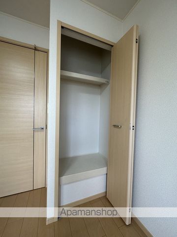 レイクヒルズ名倉IIの内装写真