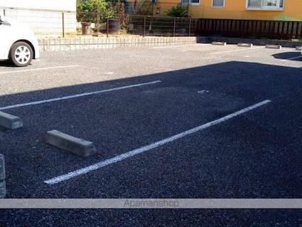 レオパレス八事[1K/20.81m2]の駐車場