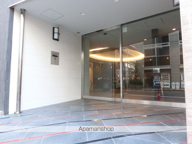 セレニテ K1TAHAMAの玄関写真