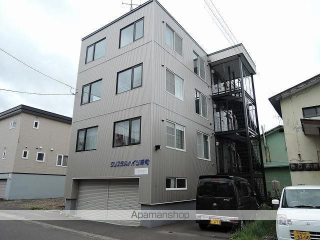 クリスタルハイツ栄町の外観写真
