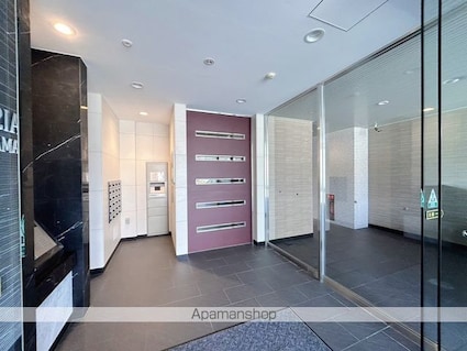 広島県広島市中区広瀬北町[1K/28.84m2]のエントランス1