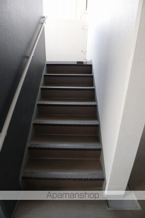 東京都日野市多摩平１丁目[1K/28.84m2]の共用部4