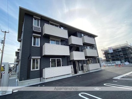 ユニヴェール　Ａ棟[1LDK/37.79m2]の外観3