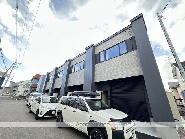 BASE Gの外観写真