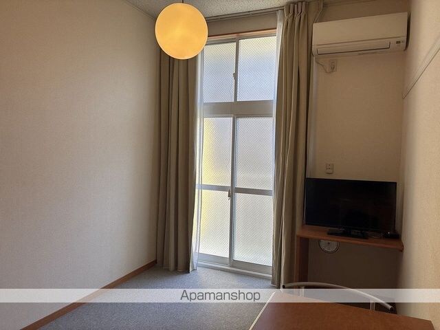 レオパレス小茂根[1K/19.87m2]のリビング・居間2