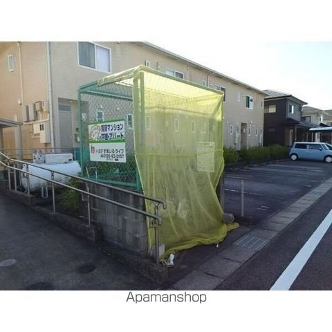 スマイルM&E 東館の外観写真
