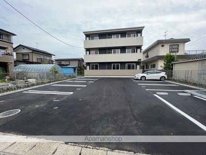 クレールエイワⅦ[1LDK/48.55m2]の駐車場
