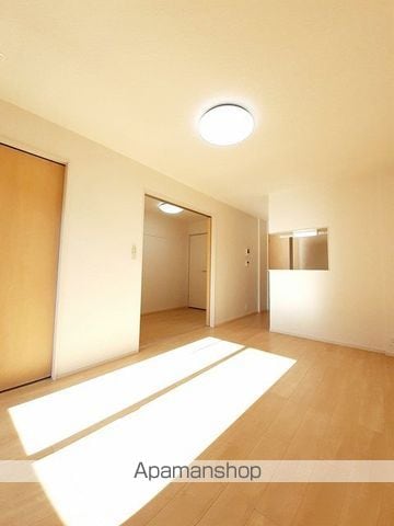 プティットフルールIIの内装写真