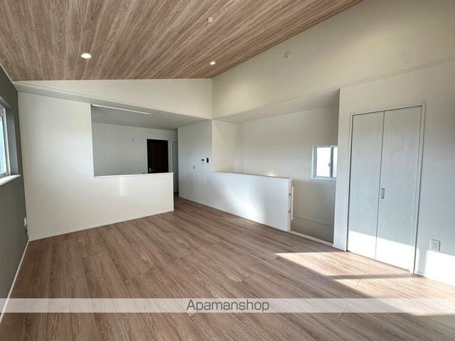 半田市苗代町2丁目戸建の内装写真