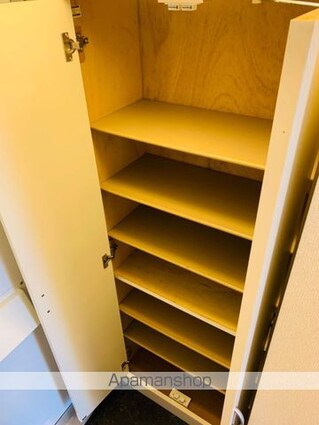 レオパレスＡＬＦＡＣＩＴＹ　Ｈ[1K/19.87m2]の玄関