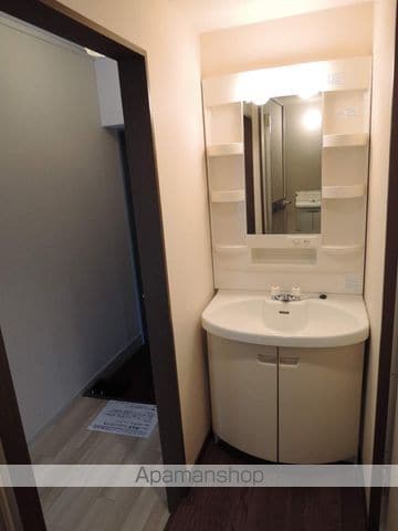 第一磯屋敷マンションの内装写真