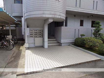 ブルージュ[2LDK/52.8m2]のエントランス