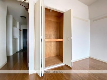 Ｃｒｅｓｔ　ＣｏｕｒｔＫ２[2LDK/66m2]の内装4