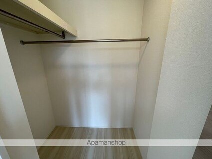 サンセール若里[1LDK/33.39m2]の収納