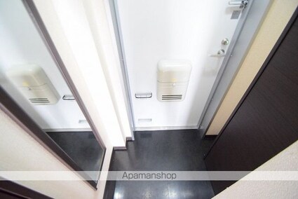 レオネクストローリエ[1K/21.11m2]の玄関