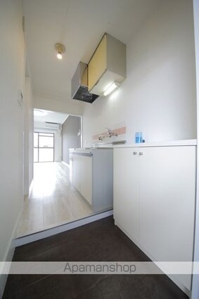 岩崎ビル[1R/20.35m2]の玄関