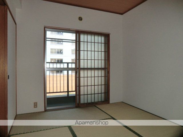 コスモロイヤル東苗穂B棟の内装写真