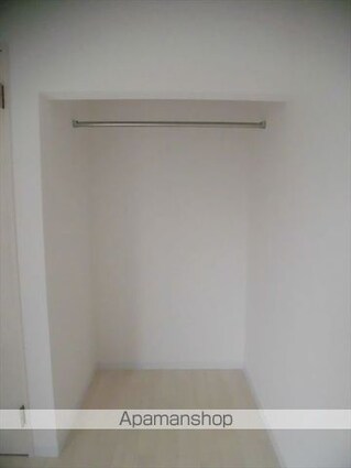 エクストリーム新在家ＡＢ棟[1K/22.68m2]の収納