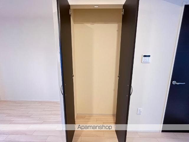 ルーチェIIの内装写真