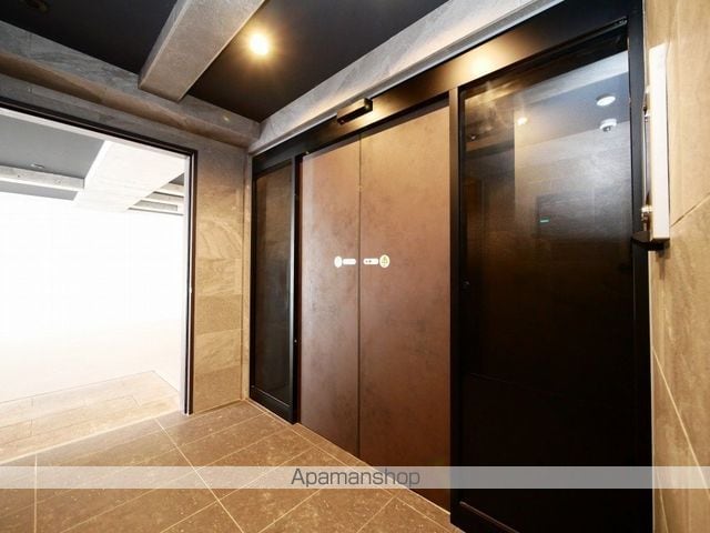HIGH RESIDENCE YAMAHANAの玄関写真
