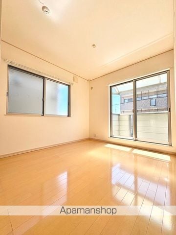 丸根町2丁目戸建の内装写真