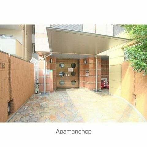 CITY SPIRE桜川Iの玄関写真
