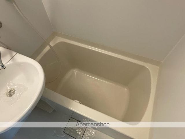 香川県高松市楠上町１丁目[1K/24.6m2]のバス