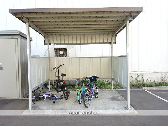 イーストロイウッドのその他写真