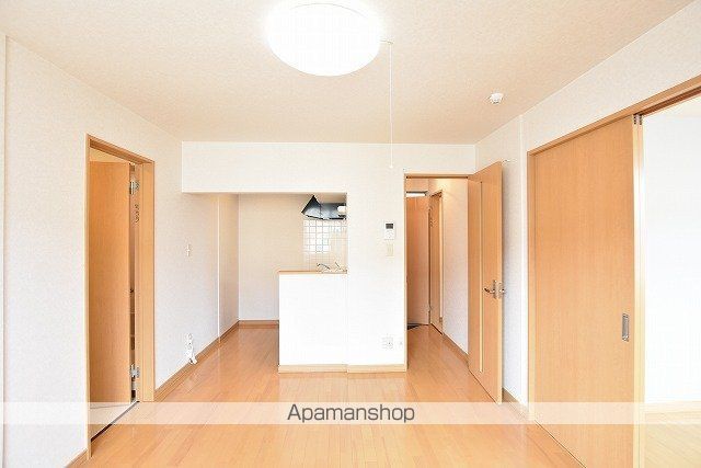 ロイヤルハイツセイヤの内装写真