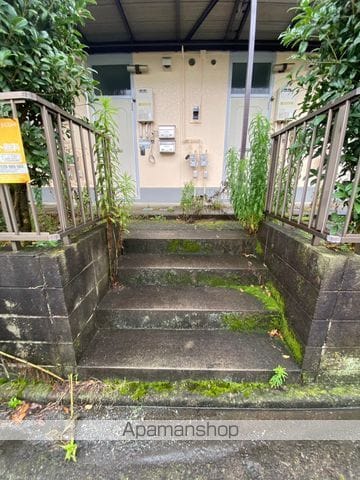 丸山荘A棟の玄関写真