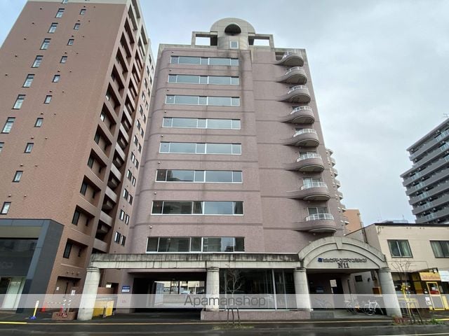ビッグバーンズマンションN11の外観写真