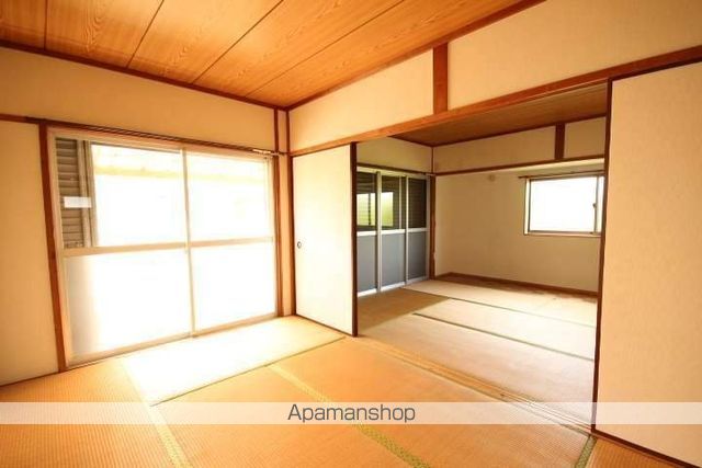 逆瀬川貸家の内装写真