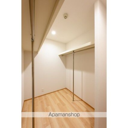 コンフォリア墨田三丁目[3LDK/71.21m2]の収納2