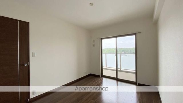 リビンコートプライム津島の内装写真