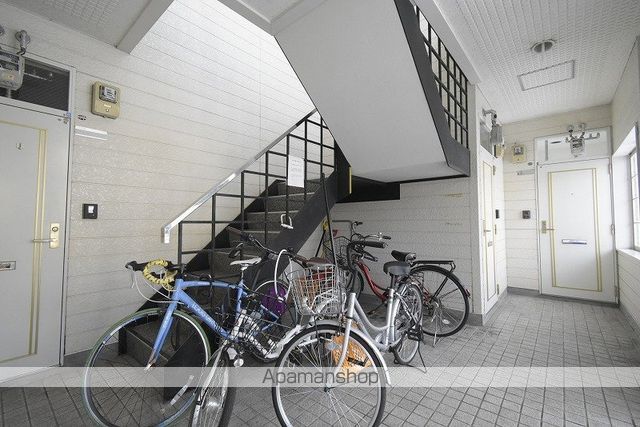 カスティーロ月寒東の玄関写真